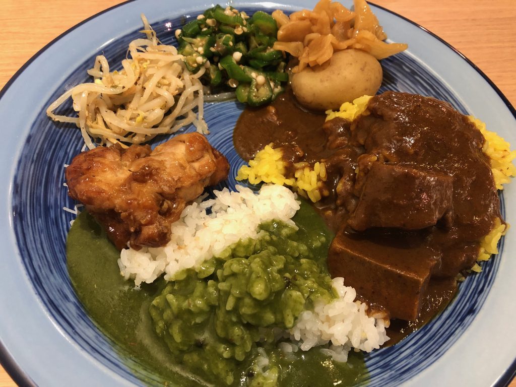 もうやんカレー ランチのカレービュッフェ