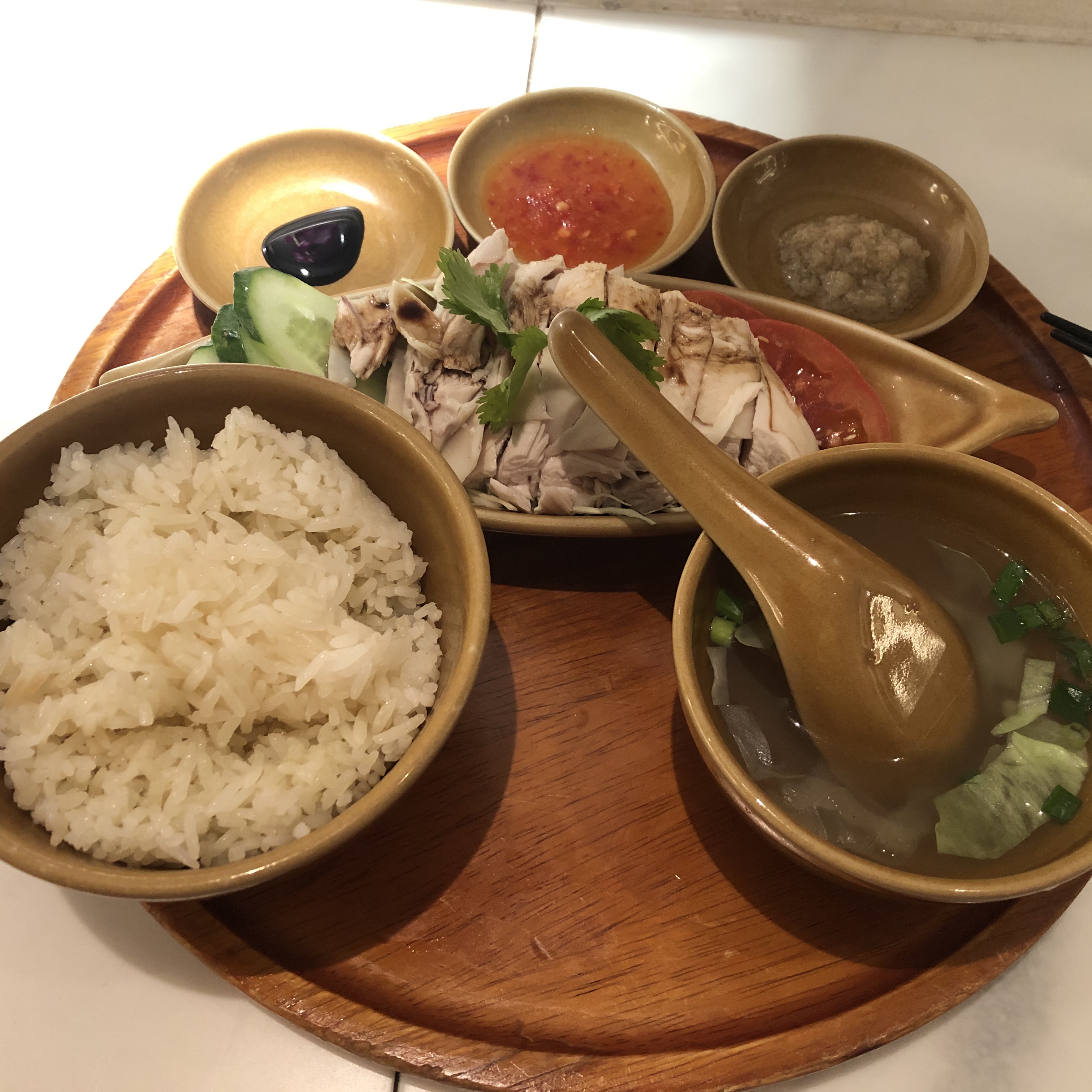 海南鶏飯　蒸し鶏のチキンライス