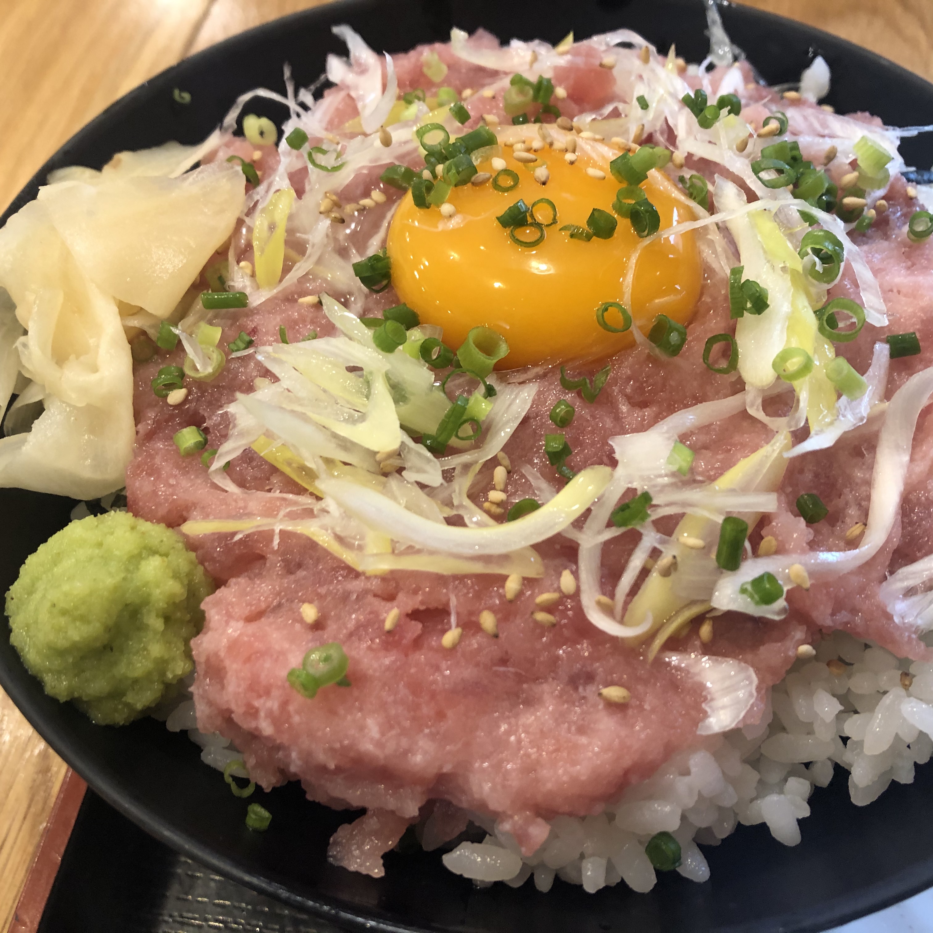 ランチ：山傳丸のネギトロ丼