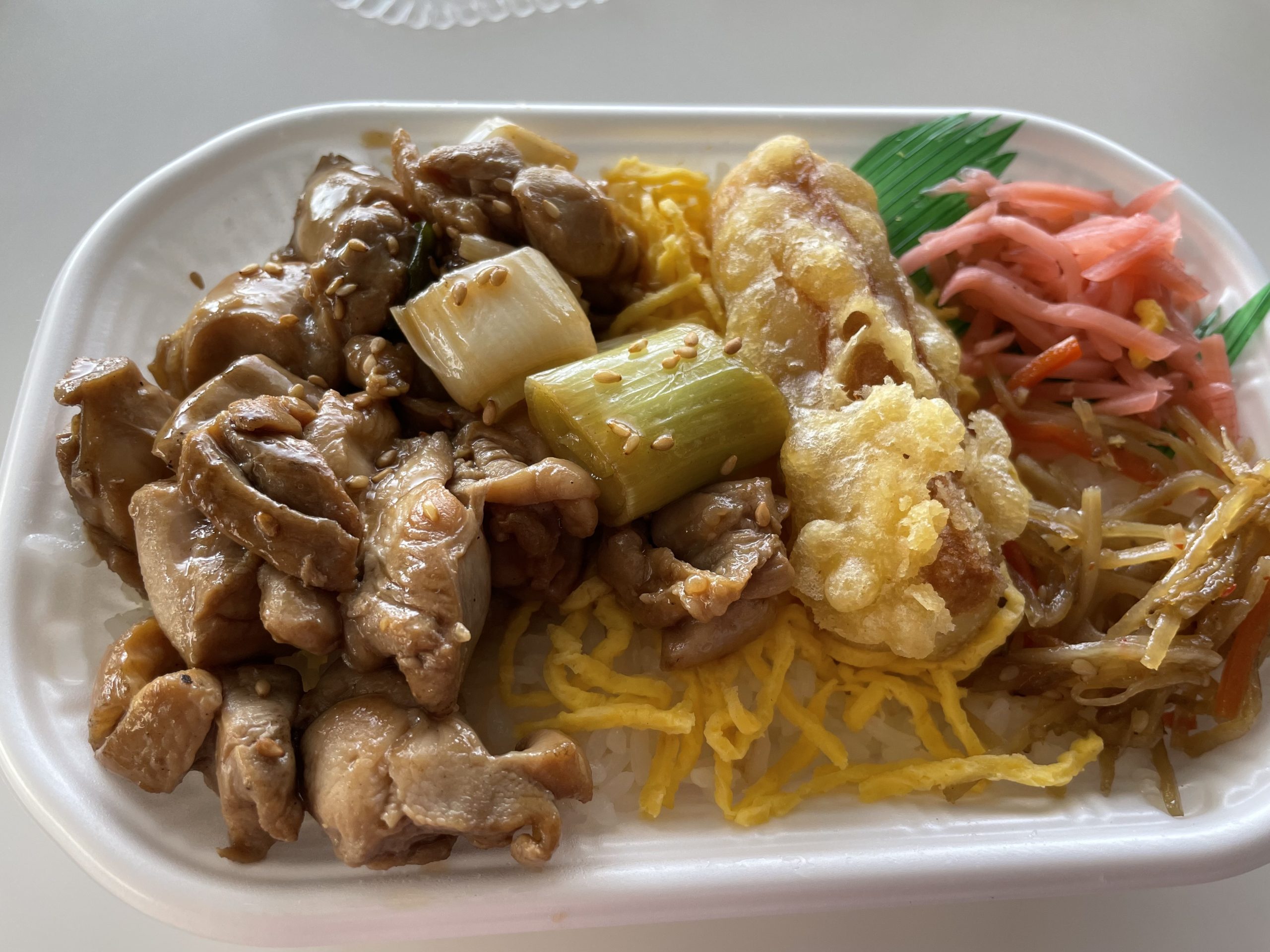 ランチ：焼き鳥弁当（2022/3/15）