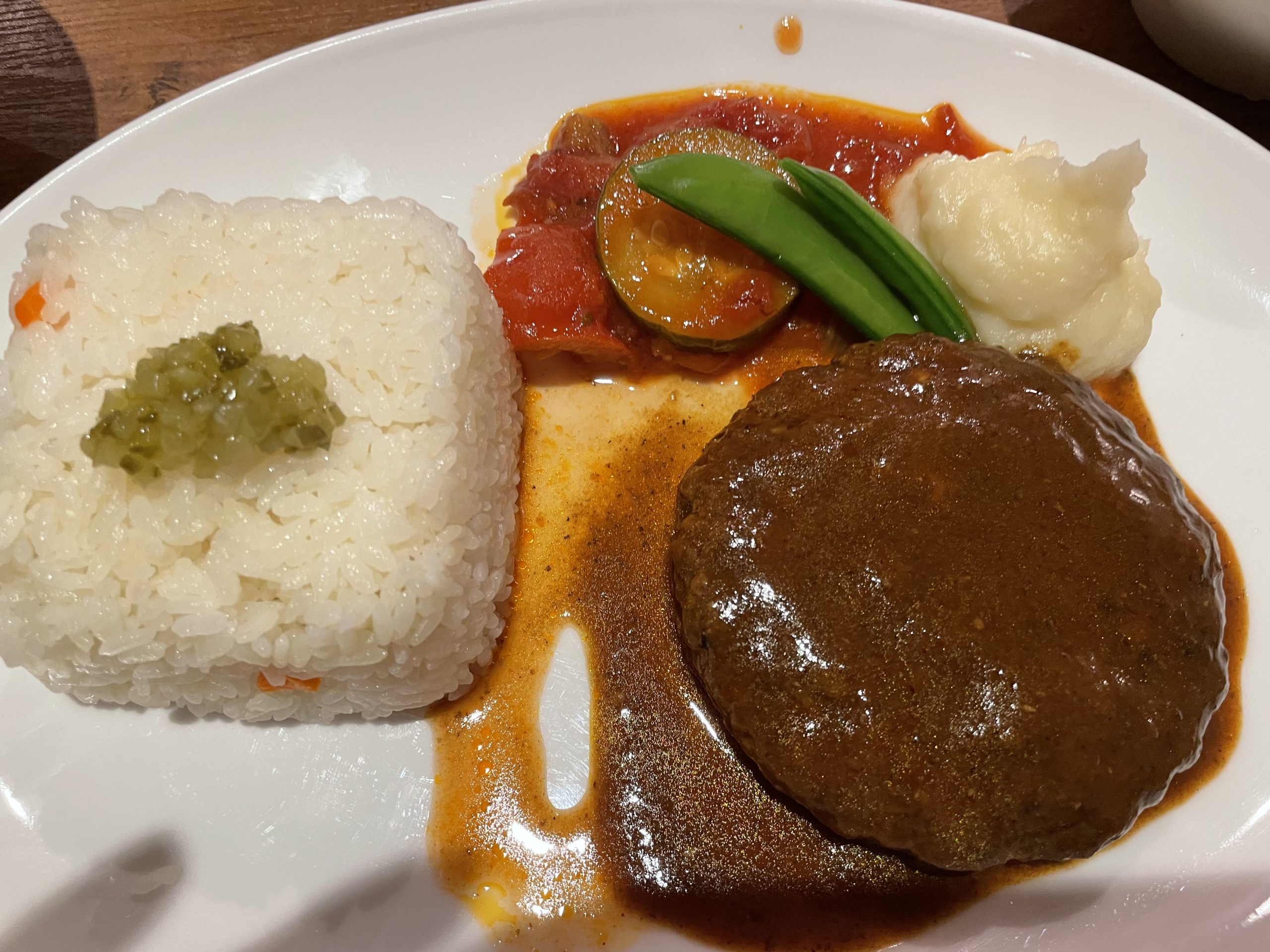 ランチ：煮込みハンバーグ（2022/9/13）