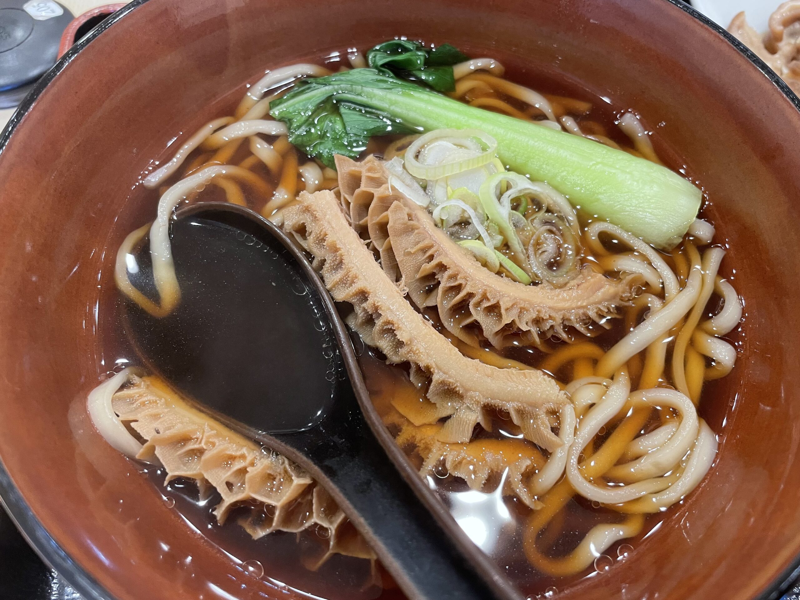 ランチ：ハチノス牛肉麵（2023/11/16）