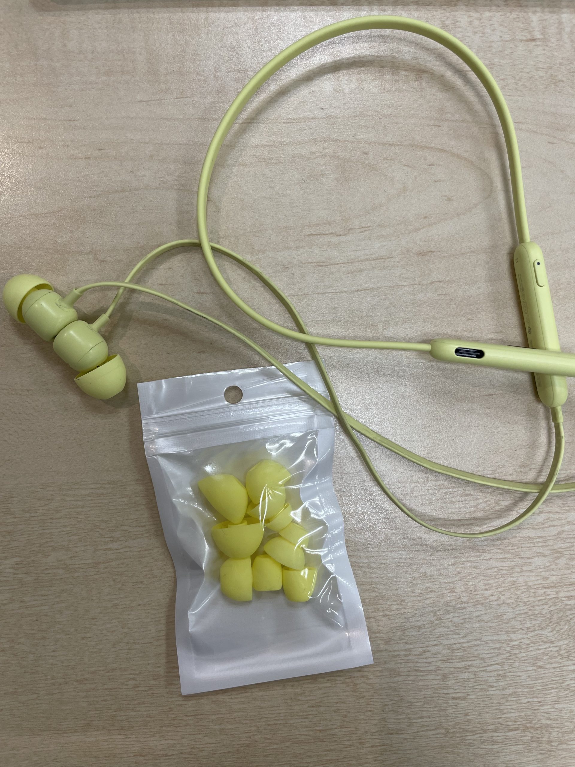 Beats Flexのイヤーチップを交換した