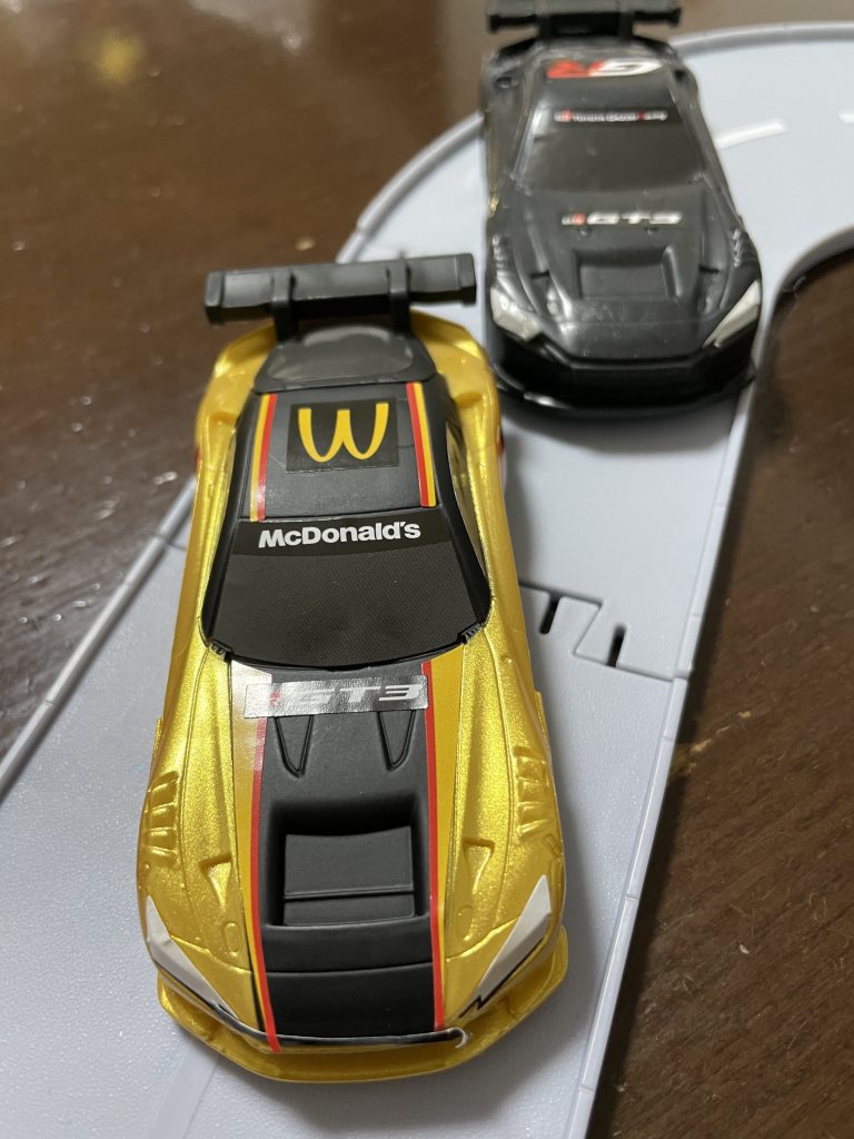 金と黒のGRGT3 マクドナルド仕様